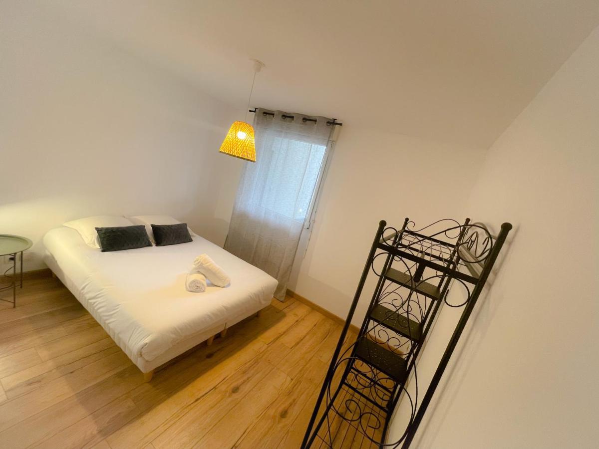 Appartement 2 Chambres Le Descartes Calais Luaran gambar